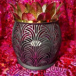 Bath and Body Works Pineapple Metal Black Gold Luminary 3 Wick Candle Holder x1